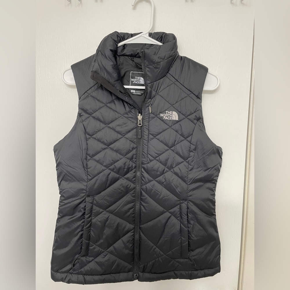 Women's Size S Black North Face Vest